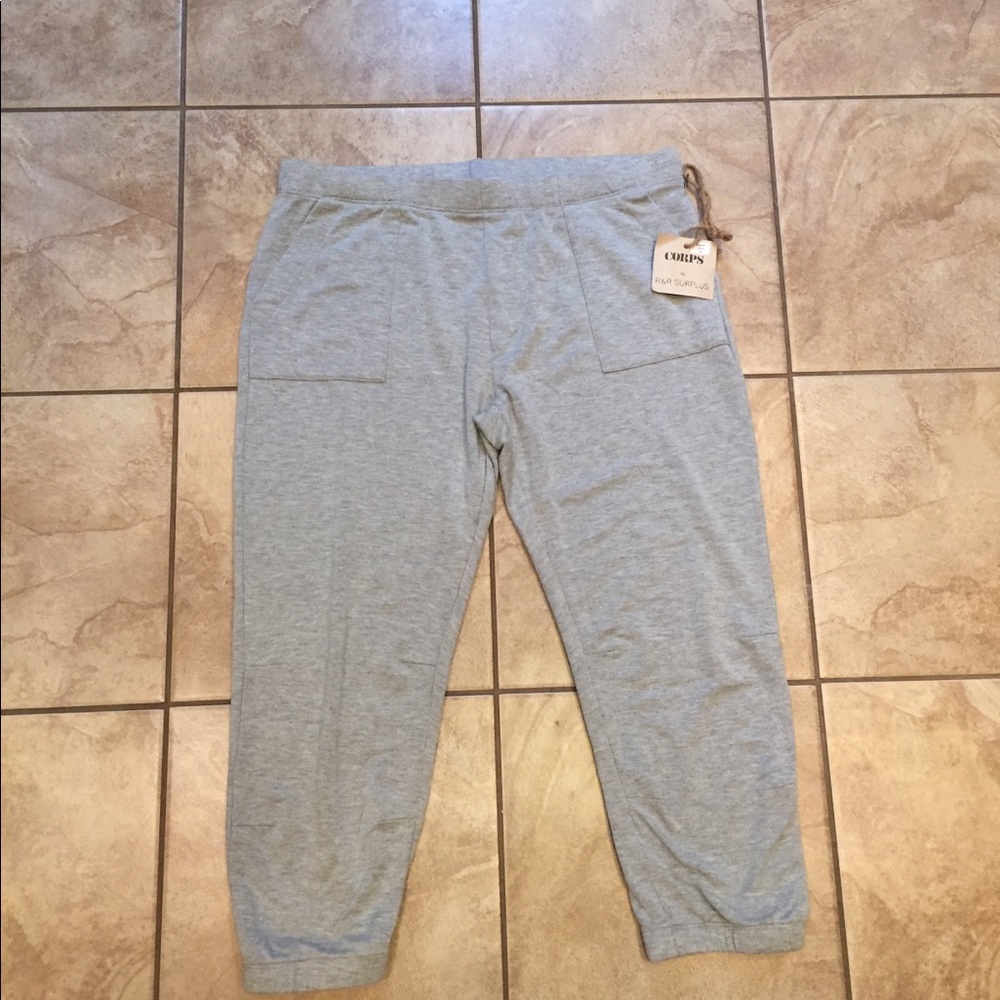 R & R Surplus grey cropped pants size medium.